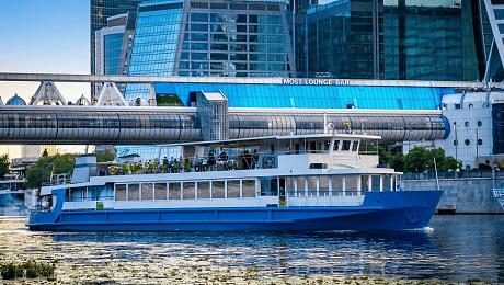 Теплоход Легенда